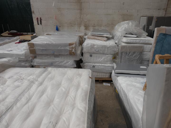 Sofa #16181 at Alec's clearance warehouse, Bolton