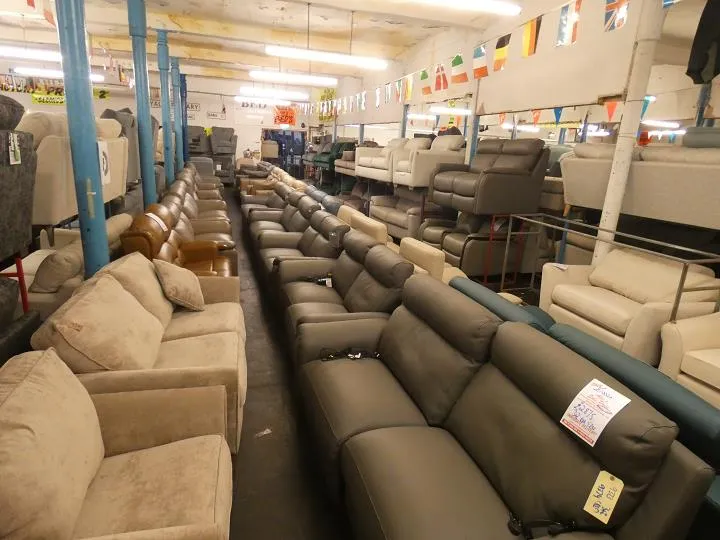 Sofa #14671 at Alec's clearance warehouse, Bolton
