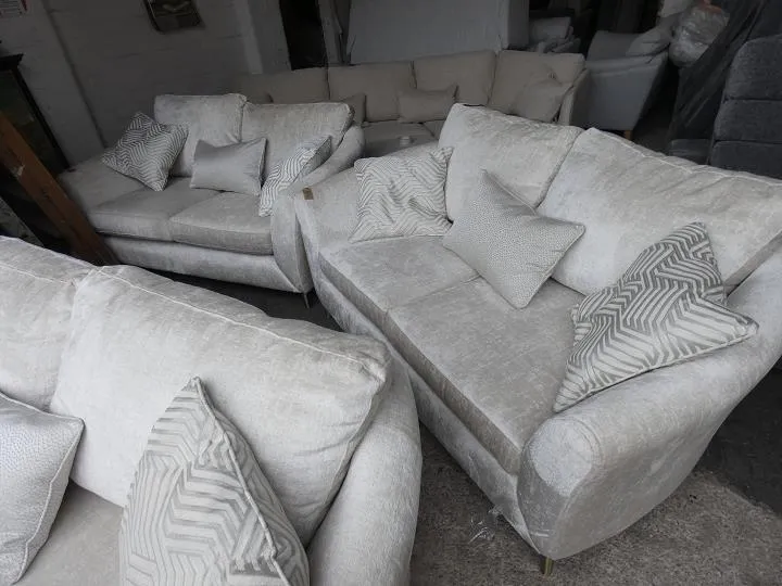 Sofa #15425 at Alec's clearance warehouse, Bolton