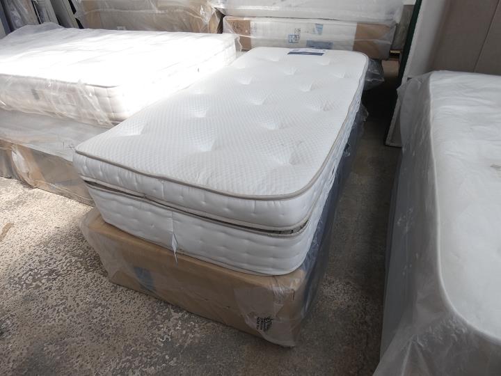 Sofa #15949 at Alec's clearance warehouse, Bolton