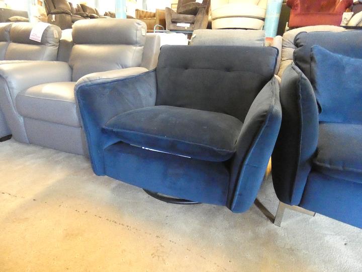 Sofa #15932 at Alec's clearance warehouse, Bolton