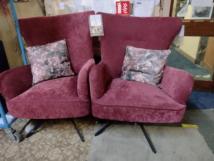 Sofa #12464 at Alec's clearance warehouse, Bolton