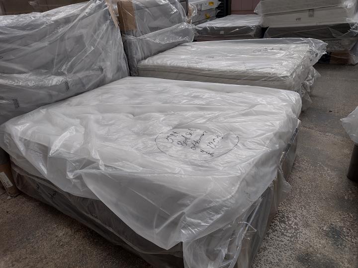 Sofa #2052 at Alec's clearance warehouse, Bolton