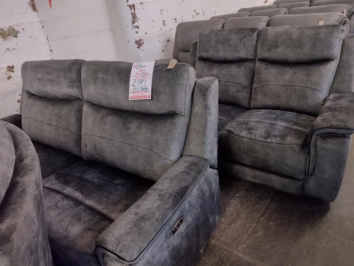 Sofa #2090 at Alec's clearance warehouse, Bolton
