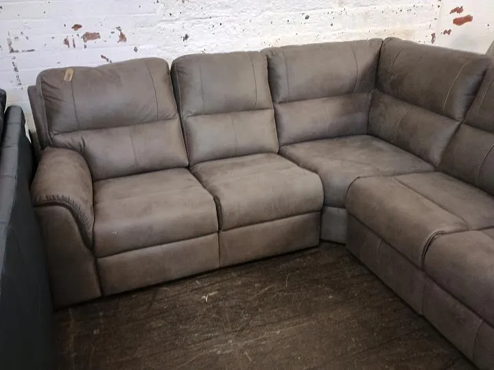 Sofa #7853 at Alec's clearance warehouse, Bolton