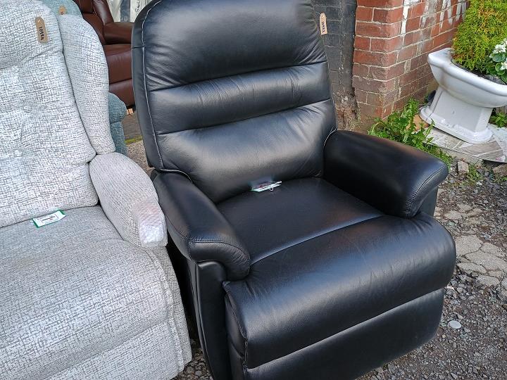 Sofa #7771 at Alec's clearance warehouse, Bolton
