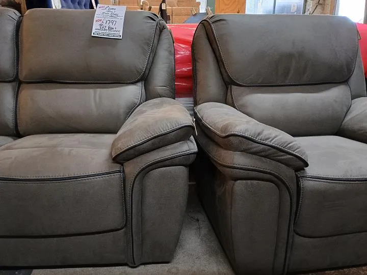 Sofa #7925 at Alec's clearance warehouse, Bolton