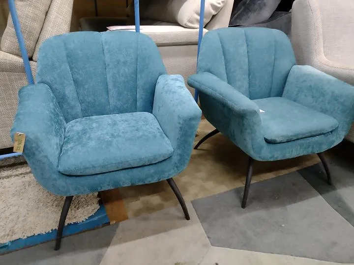 Sofa #7991 at Alec's clearance warehouse, Bolton