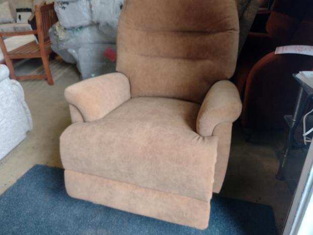 Sofa #8885 at Alec's clearance warehouse, Bolton