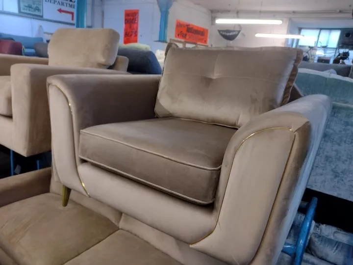 Sofa #10705 at Alec's clearance warehouse, Bolton