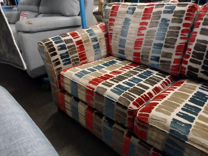 Sofa #9918 at Alec's clearance warehouse, Bolton