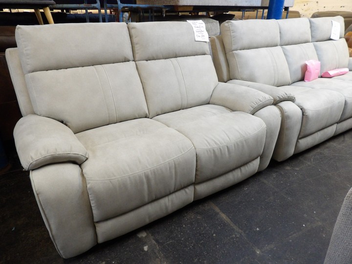 Sofa #2669 at Alec's clearance warehouse, Bolton