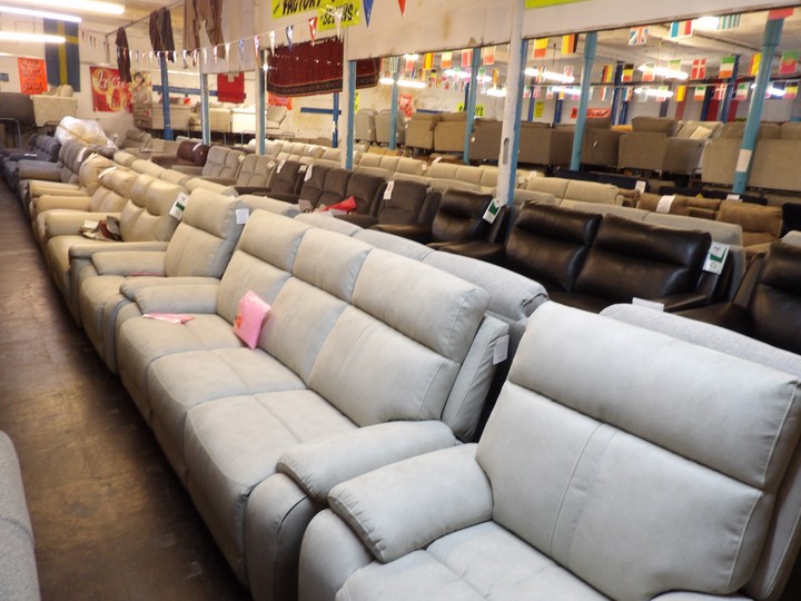 Sofa #2649 at Alec's clearance warehouse, Bolton