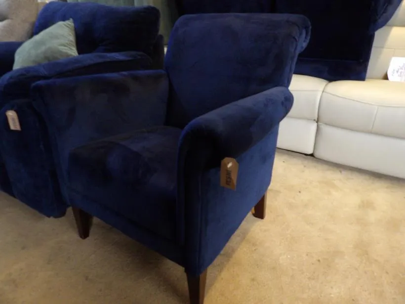 Sofa #5962 at Alec's clearance warehouse, Bolton