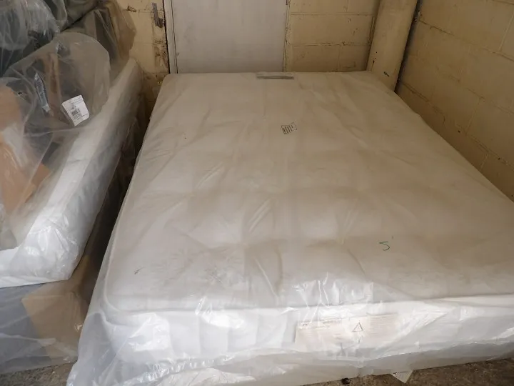 Sofa #4639 at Alec's clearance warehouse, Bolton