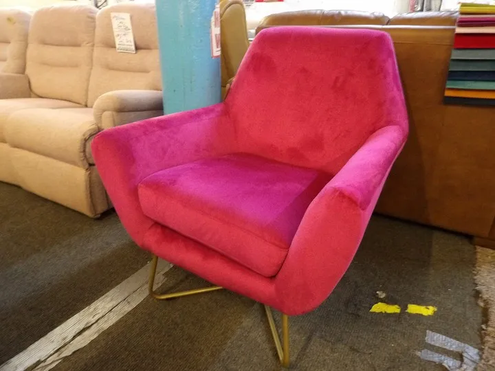 Sofa #4688 at Alec's clearance warehouse, Bolton