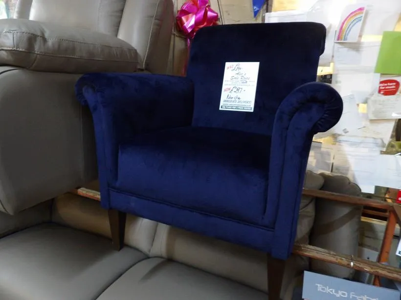 Sofa #5299 at Alec's clearance warehouse, Bolton