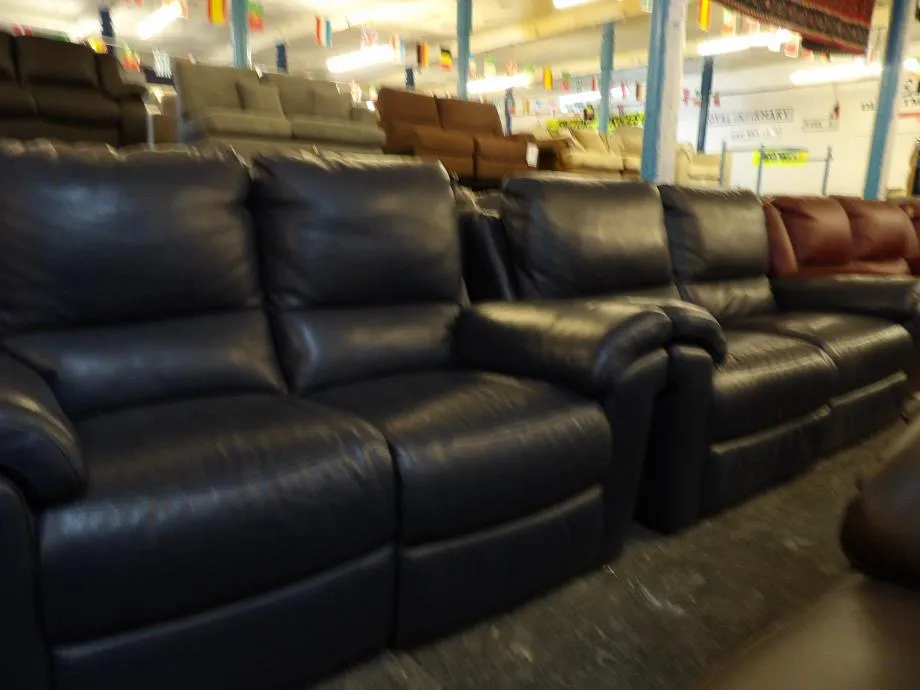 Sofa #5589 at Alec's clearance warehouse, Bolton