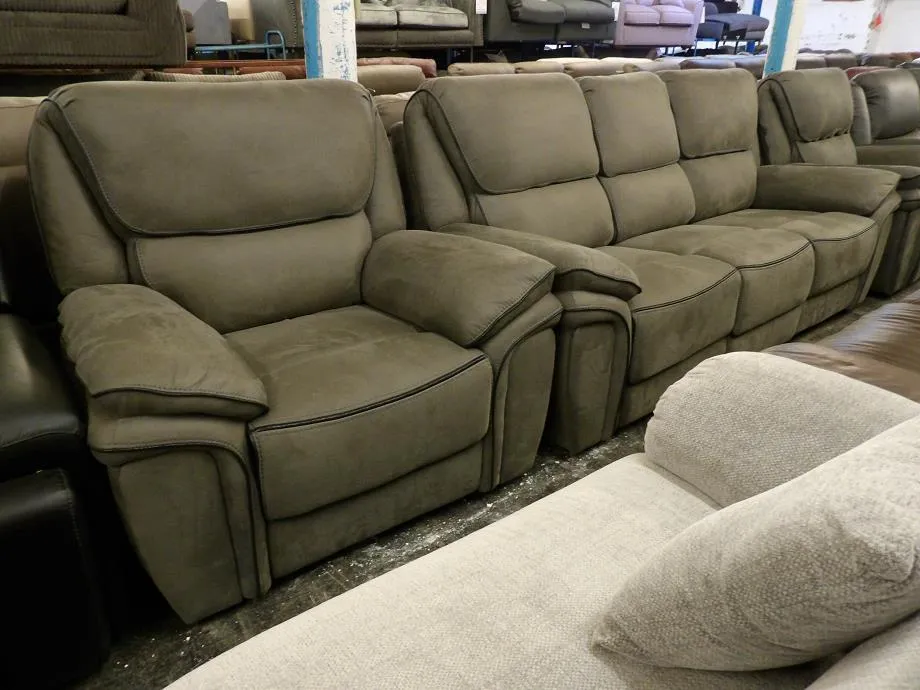 Sofa #5576 at Alec's clearance warehouse, Bolton