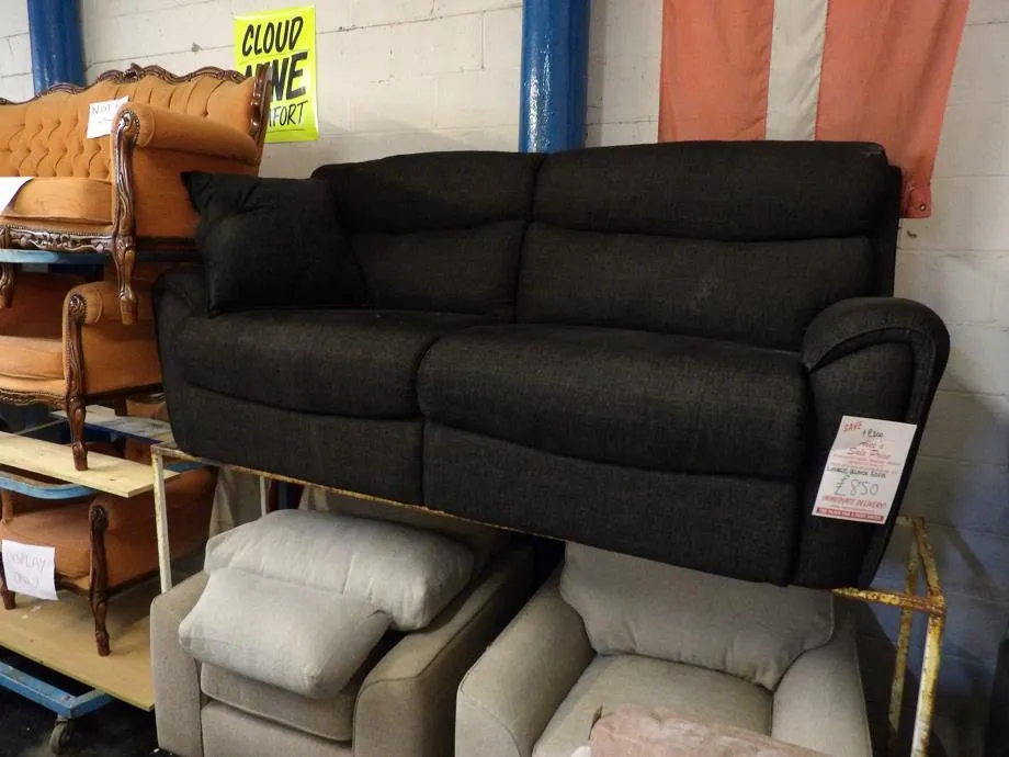 Sofa #5559 at Alec's clearance warehouse, Bolton
