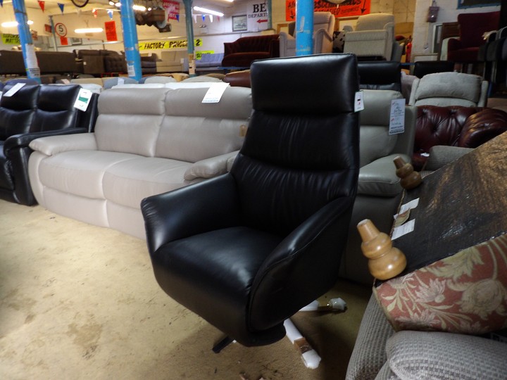 Sofa #2881 at Alec's clearance warehouse, Bolton