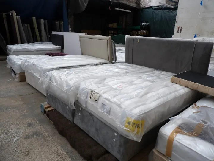 Sofa #2751 at Alec's clearance warehouse, Bolton