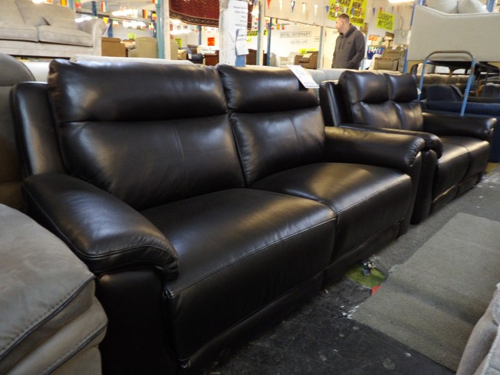 Sofa #2956 at Alec's clearance warehouse, Bolton