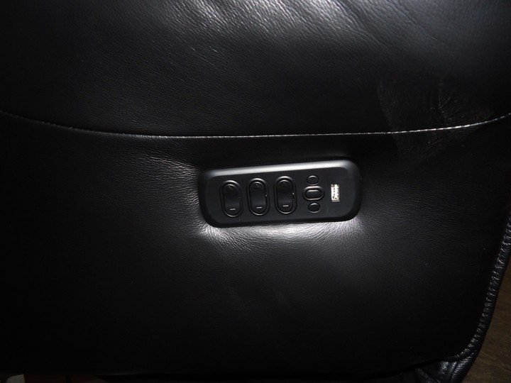 Sofa #3518 at Alec's clearance warehouse, Bolton