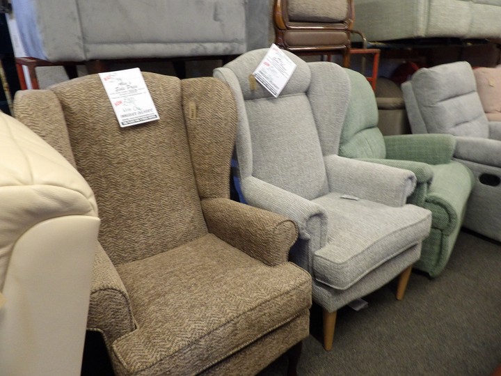 Sofa #3964 at Alec's clearance warehouse, Bolton