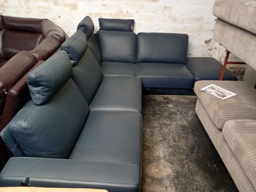 Navy Leather Corner Sofa with Adjustable Headrests