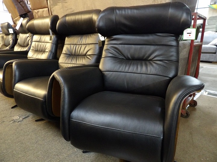 Sofa #1252 at Alec's clearance warehouse, Bolton