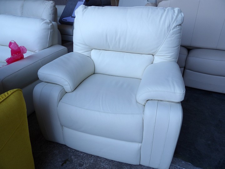 Sofa #2533 at Alec's clearance warehouse, Bolton