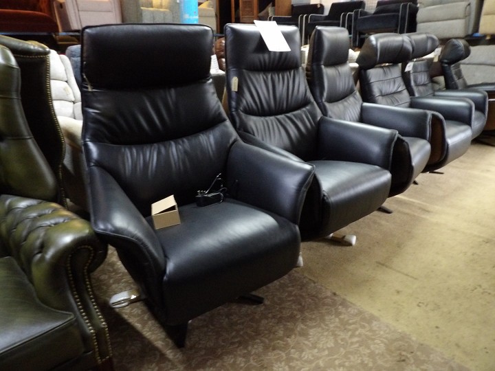 Sofa #2282 at Alec's clearance warehouse, Bolton