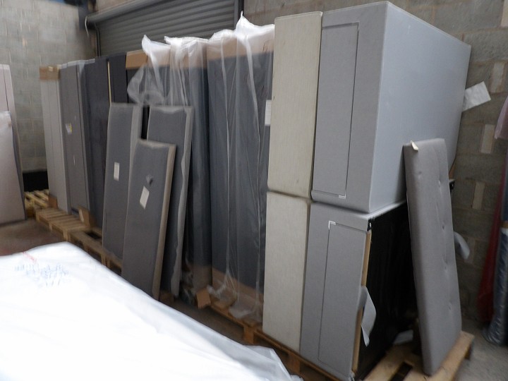 Sofa #2172 at Alec's clearance warehouse, Bolton