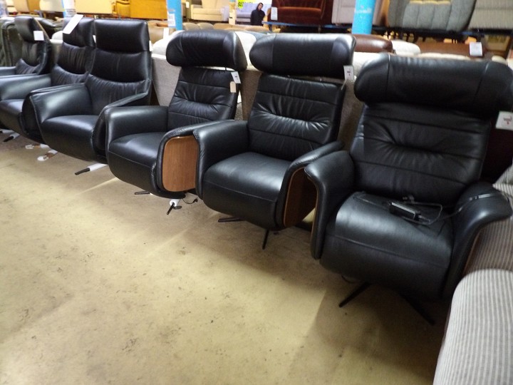 Sofa #2147 at Alec's clearance warehouse, Bolton