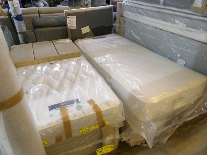 Sofa #934 at Alec's clearance warehouse, Bolton