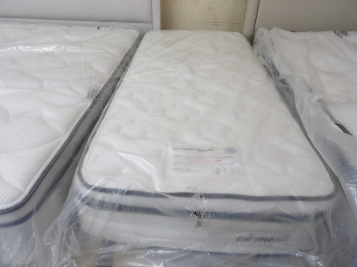 Sofa #932 at Alec's clearance warehouse, Bolton