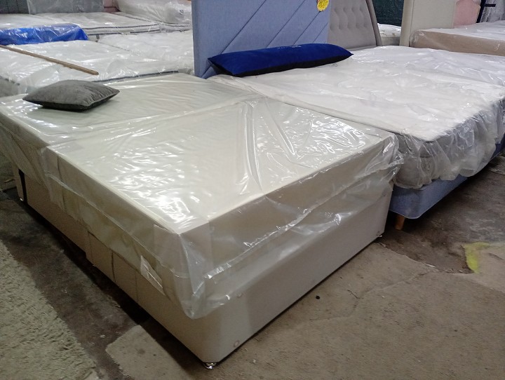 Sofa #1218 at Alec's clearance warehouse, Bolton