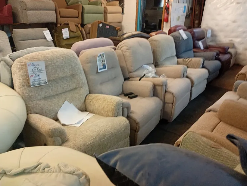 Sofa #1512 at Alec's clearance warehouse, Bolton